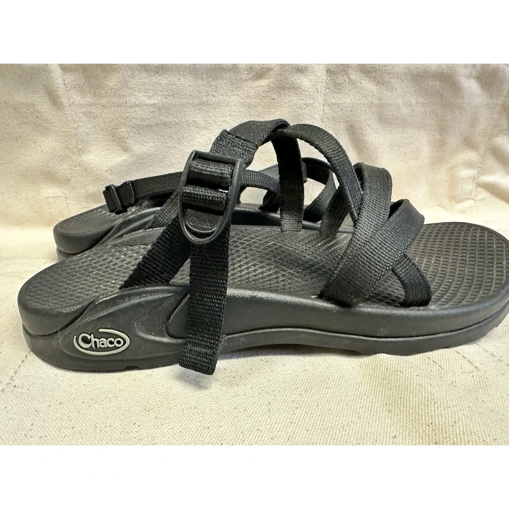 Chaco Women's Sandals Size 7 Black Adjustable Strap Slip On Outdoor Hiking - Picture 3 of 11